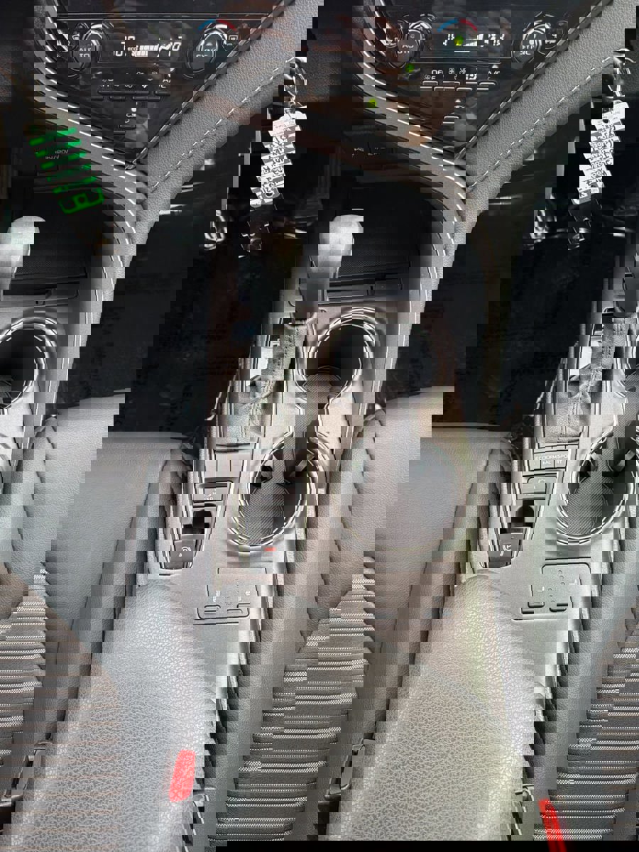 Used 2022 Toyota Camry SE w/ Cold Weather Package AWD/4WD image 22