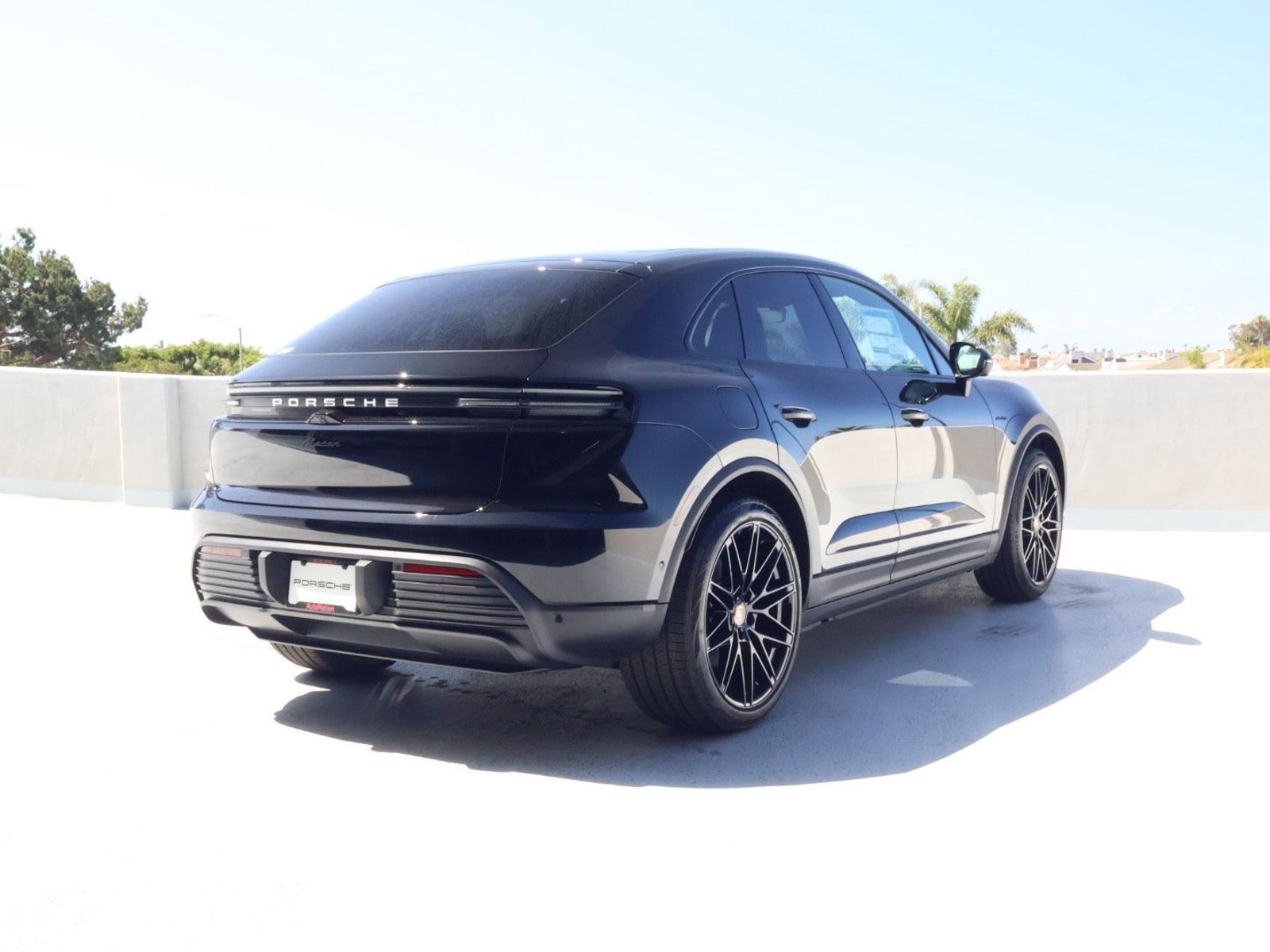 New 2026 Porsche Macan Electric RWD image 9