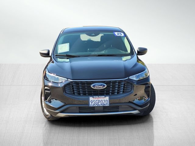 Used 2025 Ford Escape Active FWD image 2