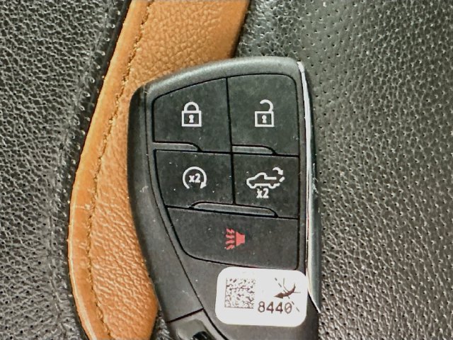 Used 2022 GMC Sierra 1500 AT4 w/ Sierra Safety Plus Package AWD/4WD image 17