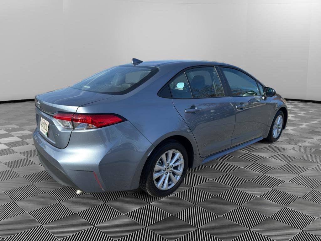 Used 2024 Toyota Corolla LE image 7