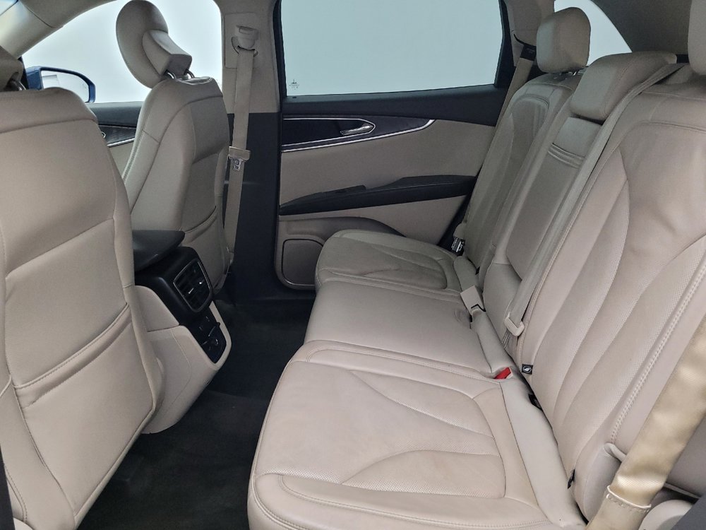 Used 2017 Lincoln MKX Reserve w/ Driver Assistance Package image 18