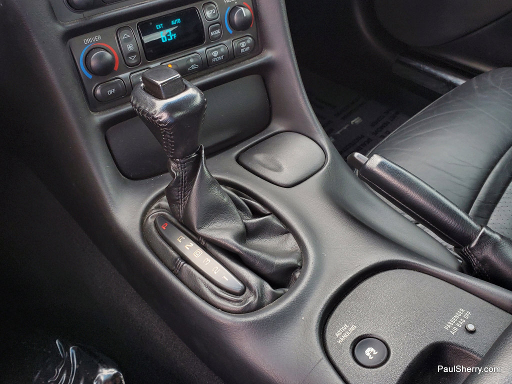 Used 2004 Chevrolet Corvette Coupe RWD image 42