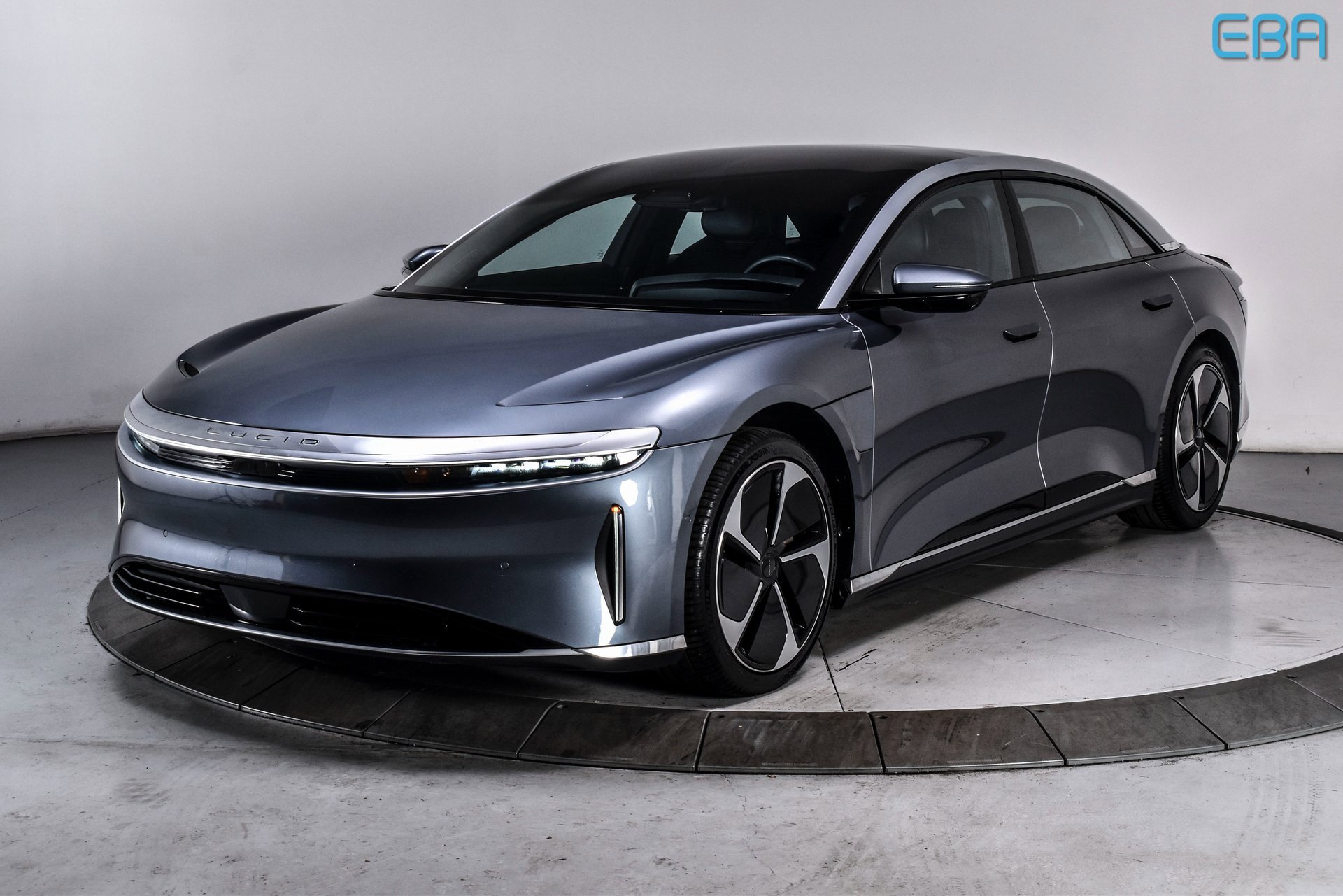 Used 2024 Lucid Air Touring image 2