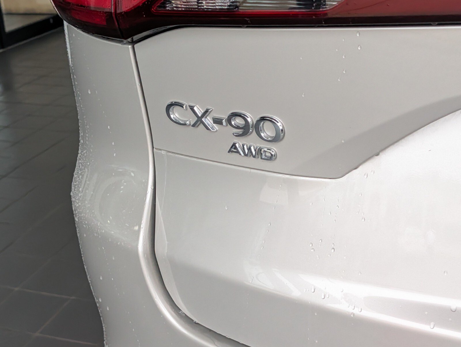 Certified 2025 MAZDA CX-90 Plug-In Hybrid w/ Premium Plus AWD/4WD image 4