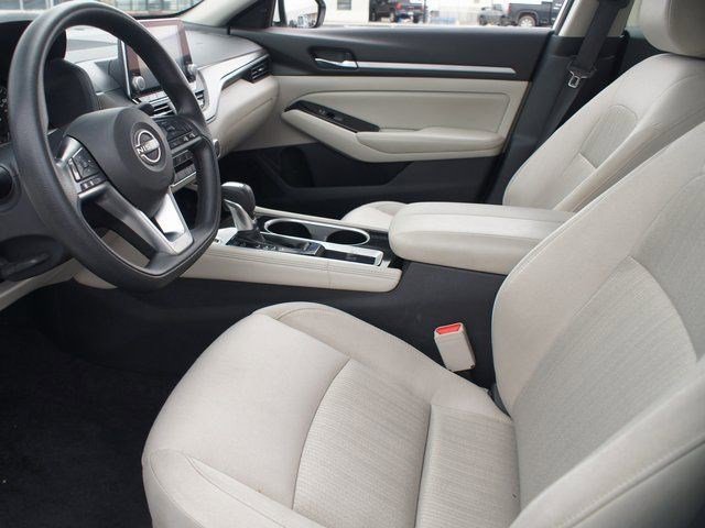 Used 2023 Nissan Altima 2.5 SV image 12