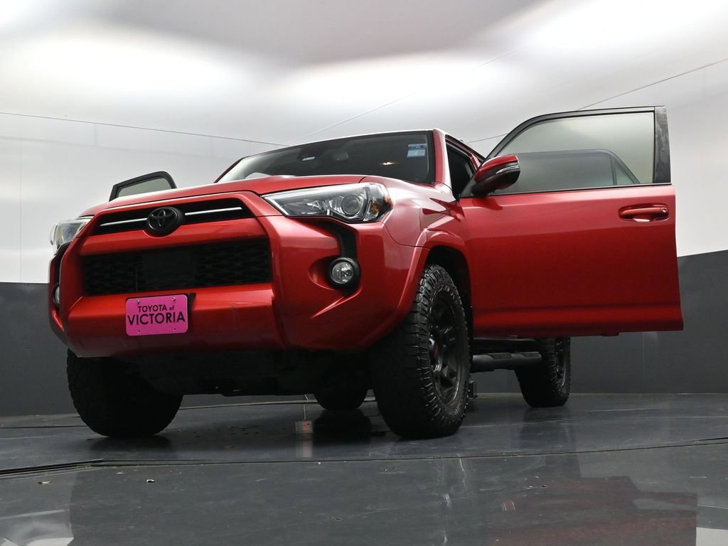Used 2020 Toyota 4Runner SR5 Premium RWD image 27