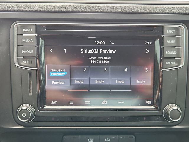 Used 2017 Volkswagen Jetta SE image 13