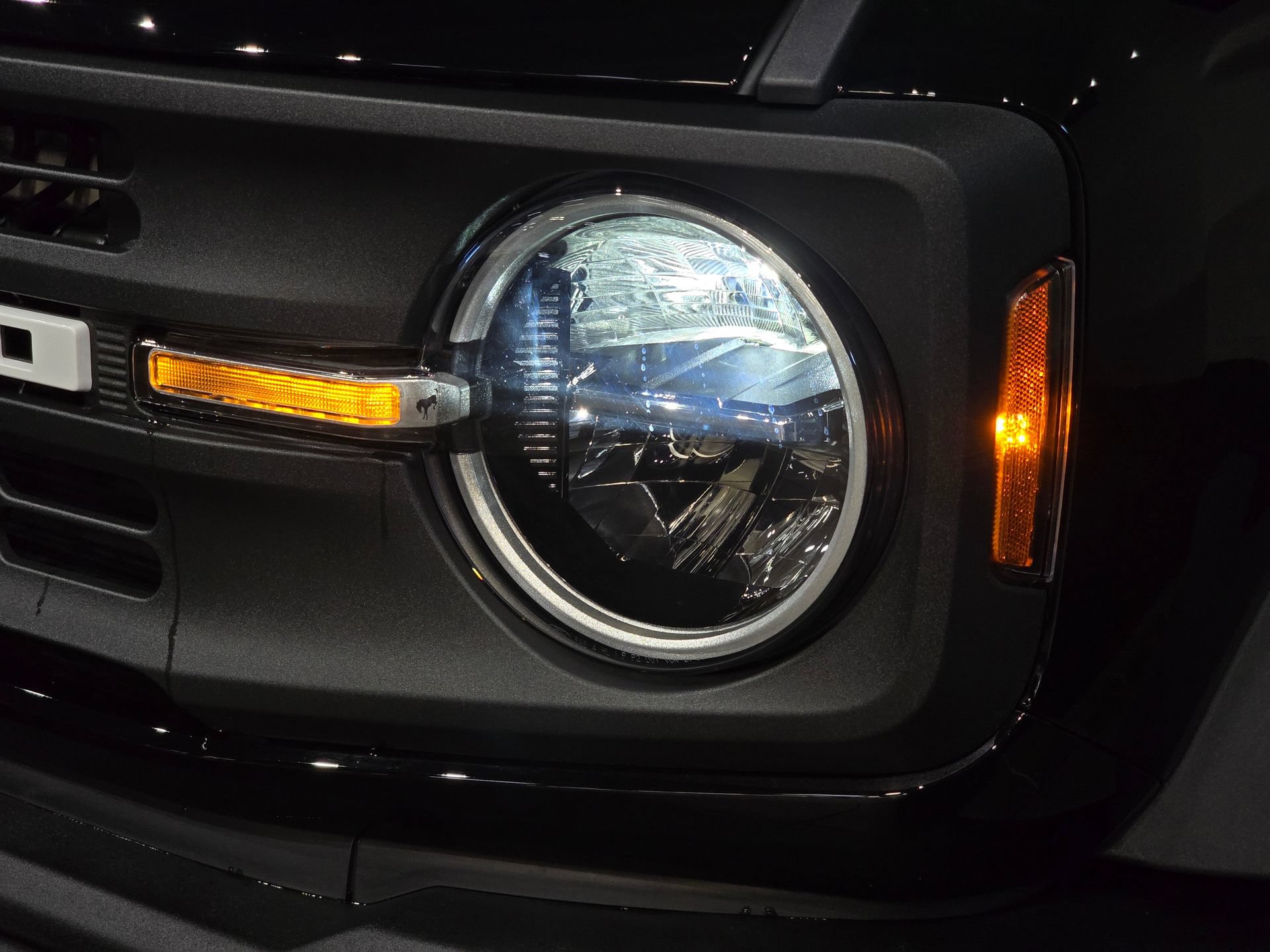 New 2025 Ford Bronco 2-Door AWD/4WD image 11