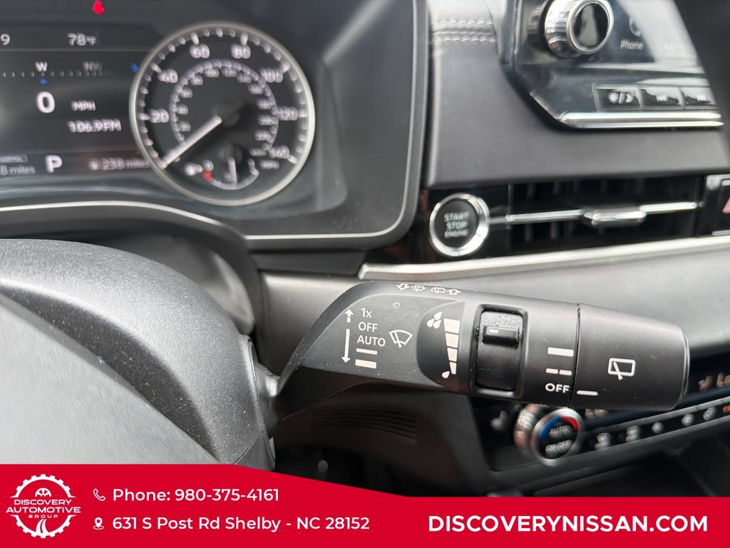 Used 2024 Mitsubishi Outlander SE AWD/4WD image 25
