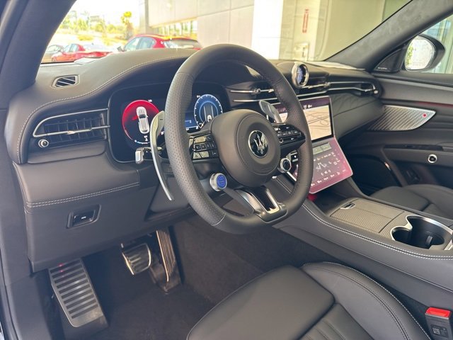 New 2025 Maserati Grecale Modena image 11