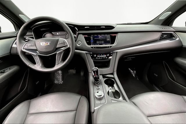 Used 2025 Cadillac XT5 Premium Luxury image 8