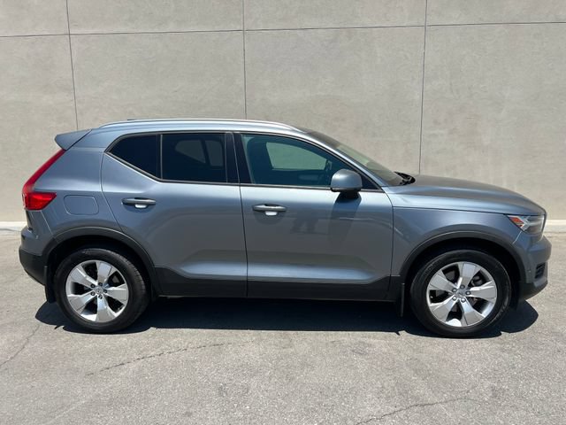 Used 2019 Volvo XC40 T5 Momentum AWD/4WD image 6