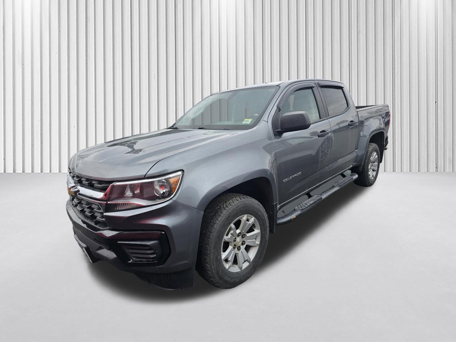 Used 2021 Chevrolet Colorado W/T w/ WT Convenience Package AWD/4WD image 1