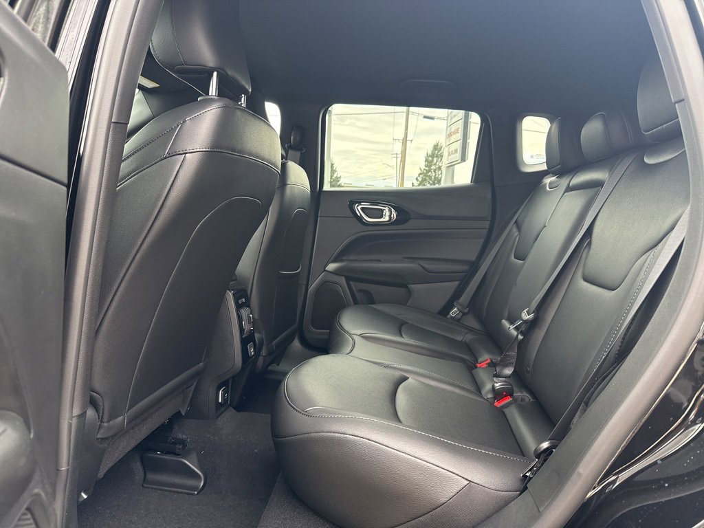New 2026 Jeep Compass Limited image 16