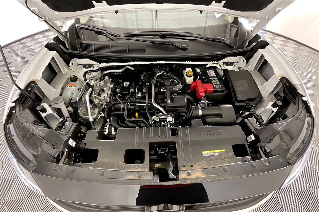 Used 2025 Nissan Kicks SV image 17