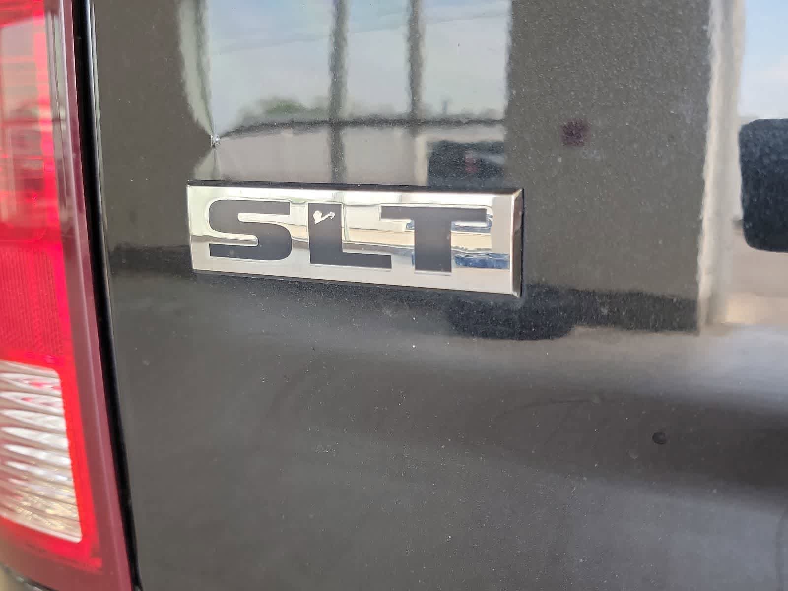 Used 2019 RAM 1500 Classic SLT AWD/4WD image 10