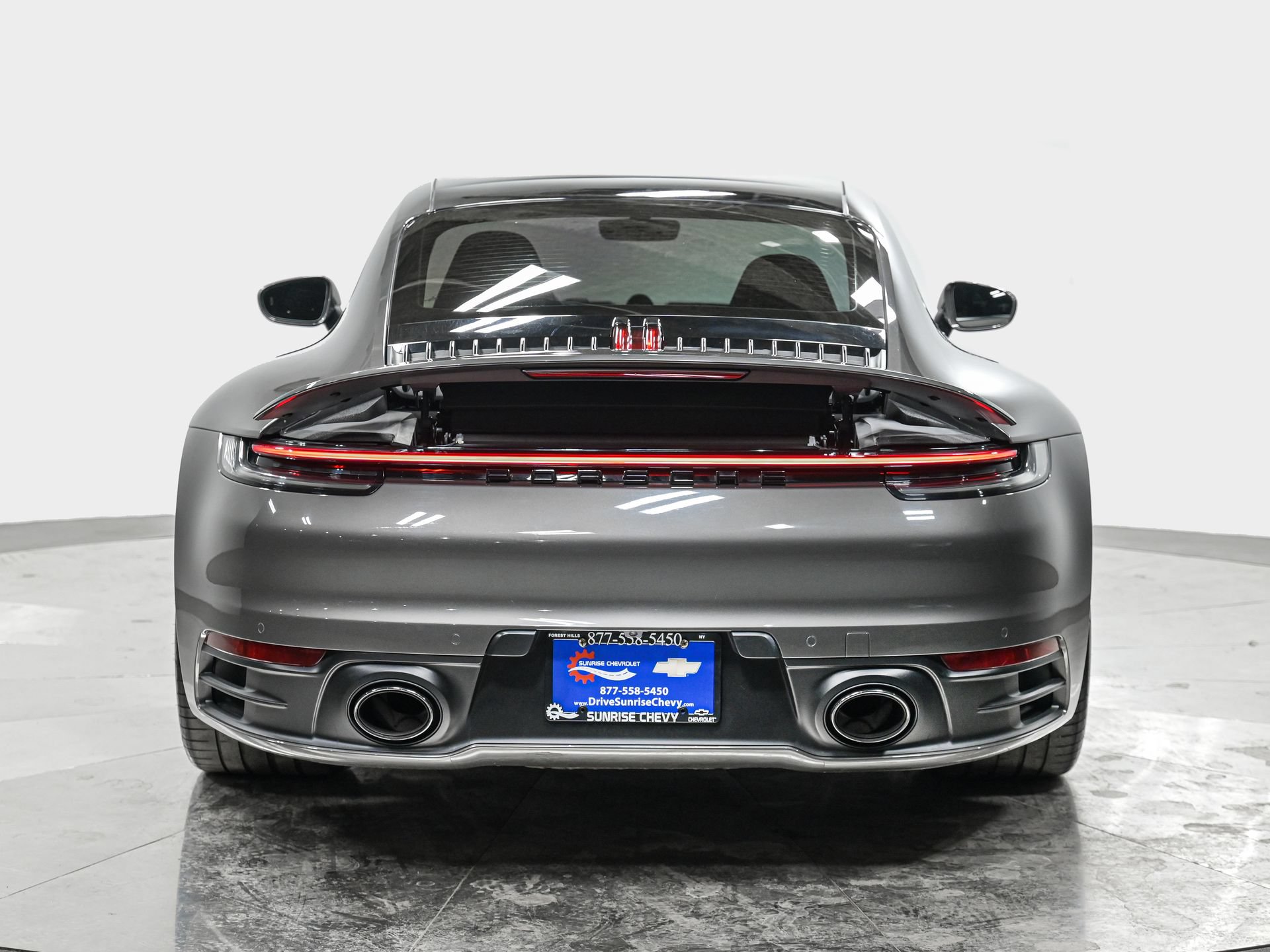 Used 2020 Porsche 911 Carrera RWD image 5