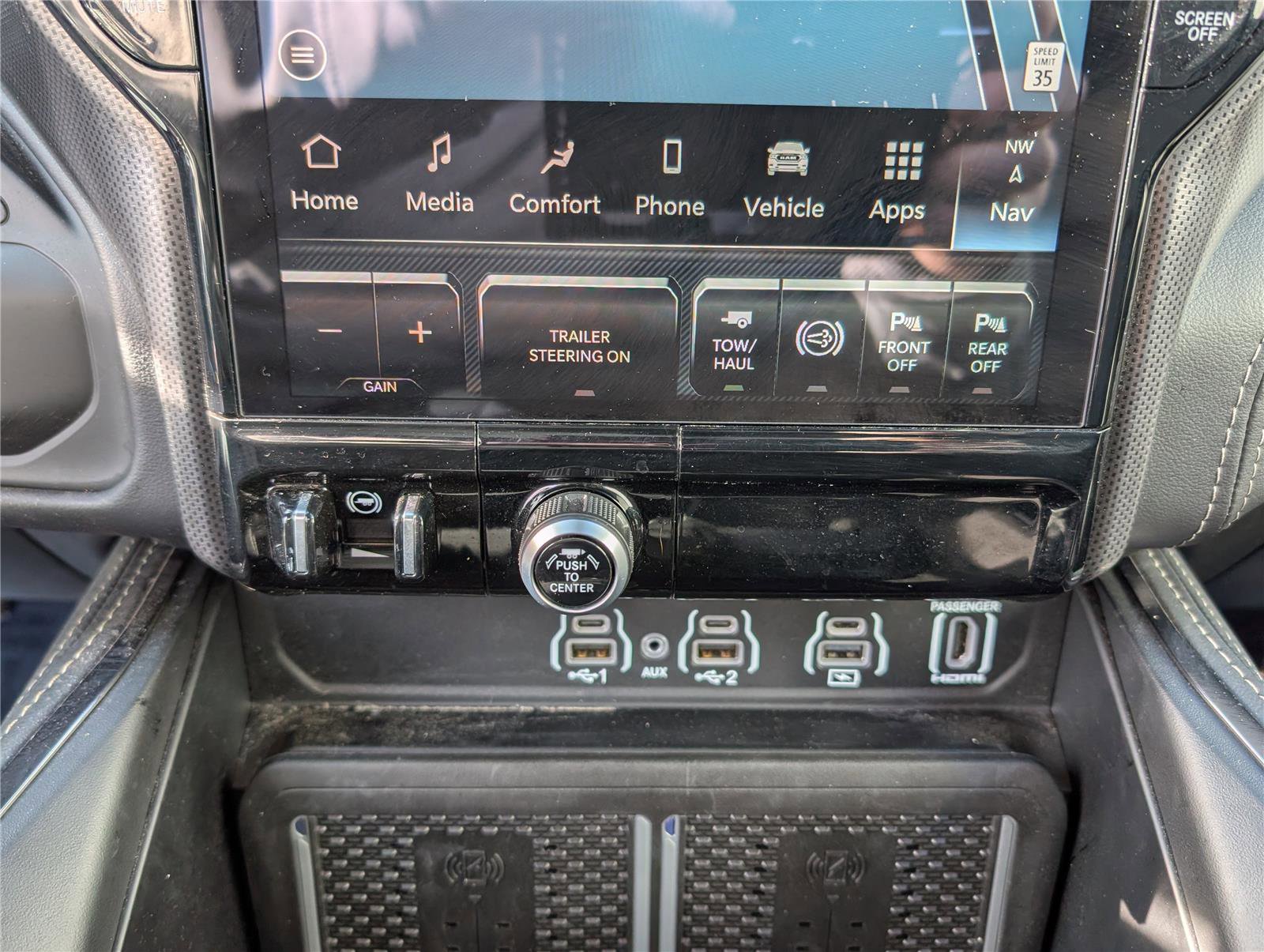 Used 2025 RAM 3500 Limited image 28