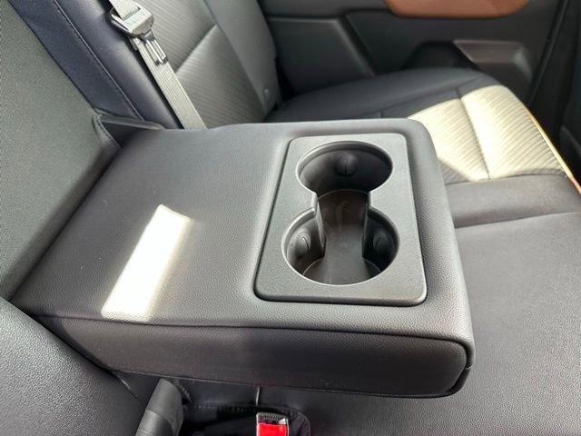 Used 2024 GMC Canyon AT4 w/ AT4 Premium Package AWD/4WD image 32