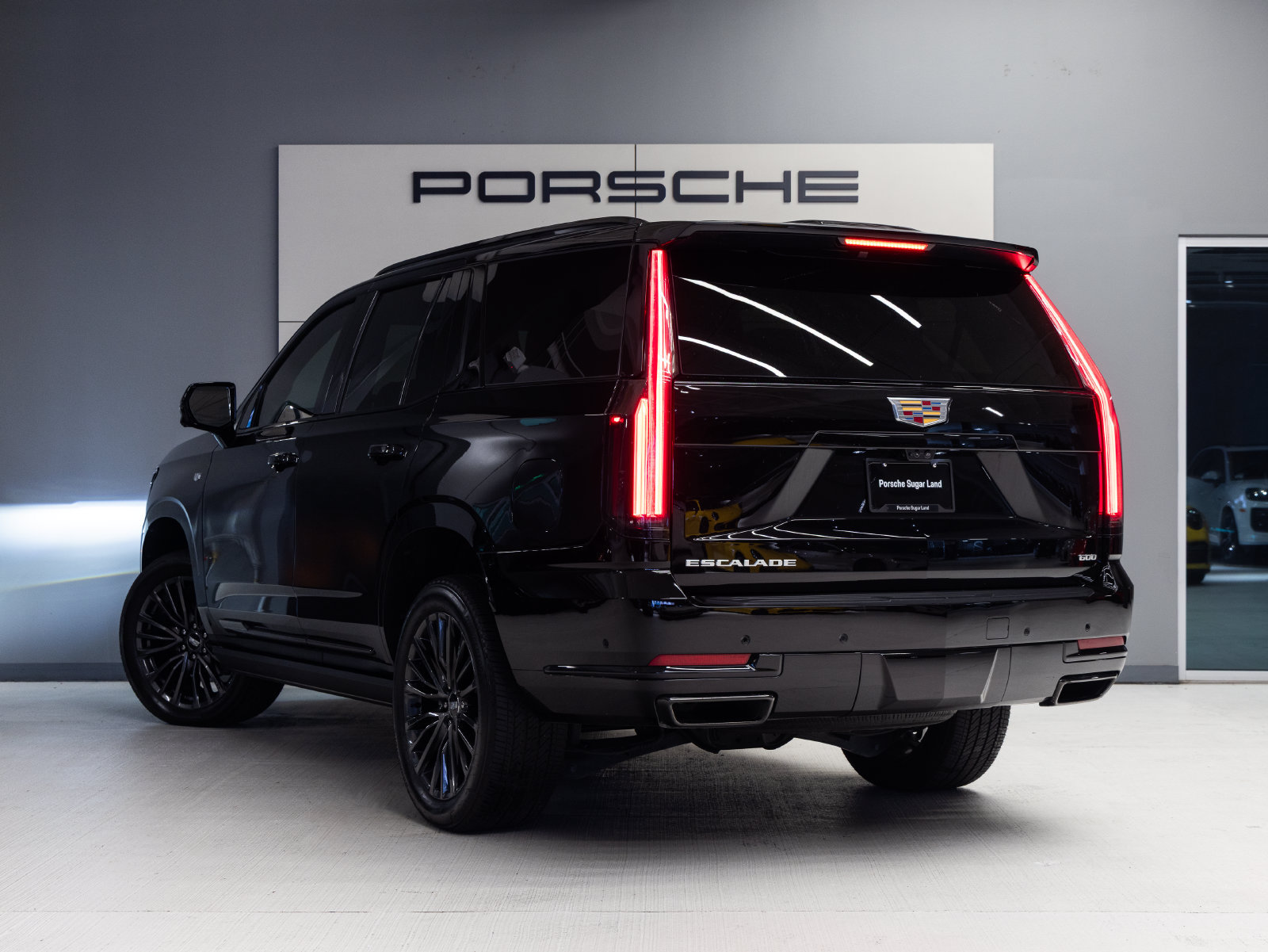 Used 2026 Cadillac Escalade Platinum Sport AWD/4WD image 3