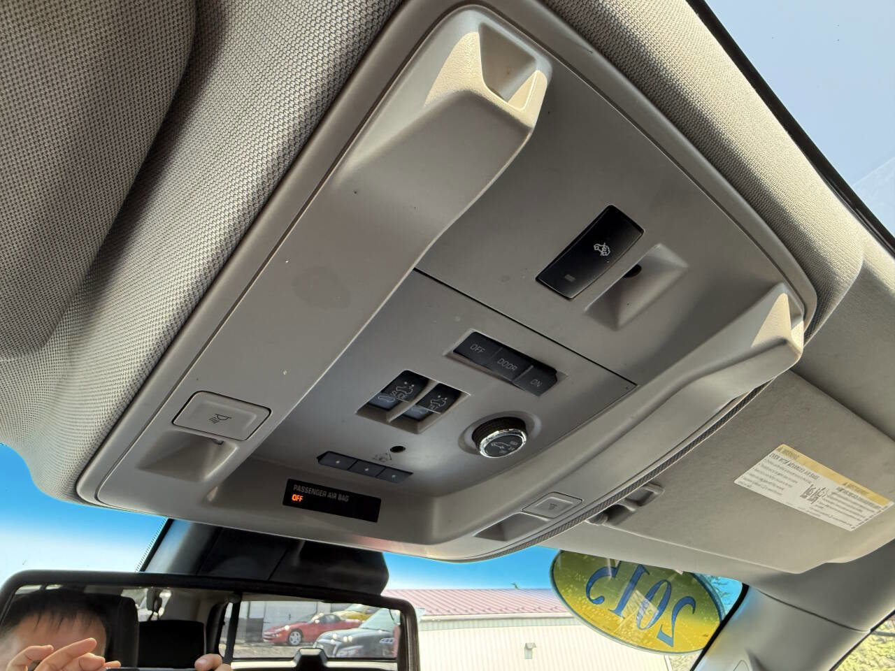 Used 2015 GMC Yukon XL Denali w/ Open Road Package image 17