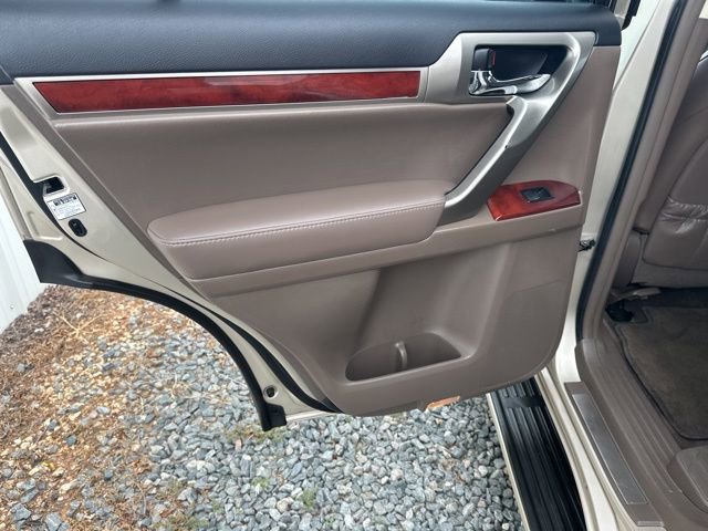 Used 2012 Lexus GX 460 image 18