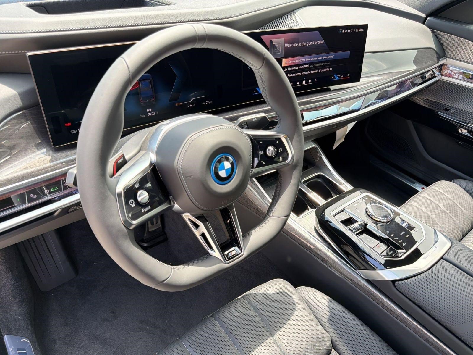 New 2026 BMW i7 xDrive60 w/ Executive Package AWD/4WD image 4