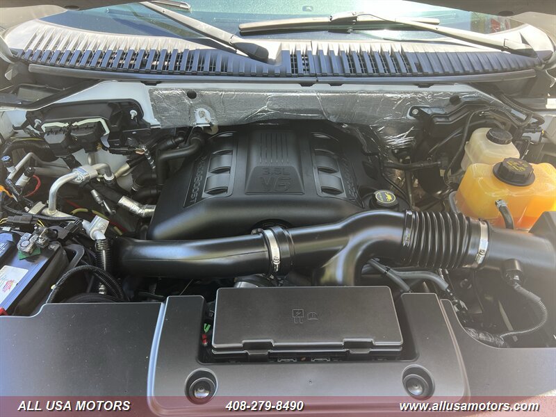 Used 2015 Ford Expedition Platinum AWD/4WD image 17