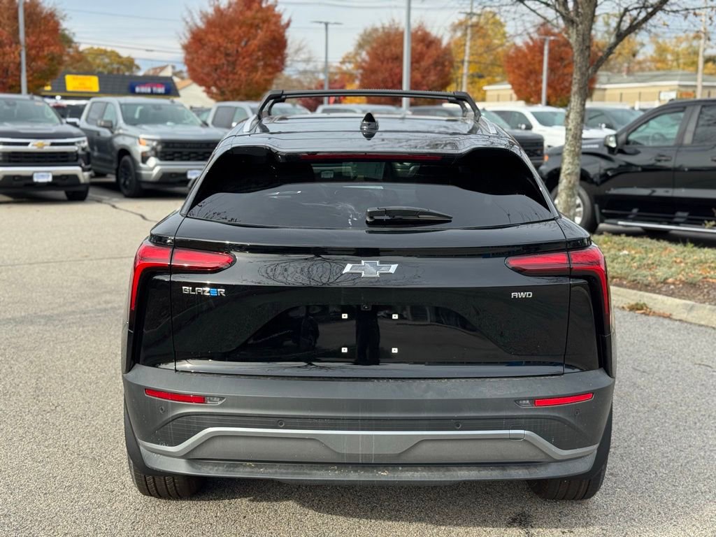 New 2026 Chevrolet Blazer EV LT image 6