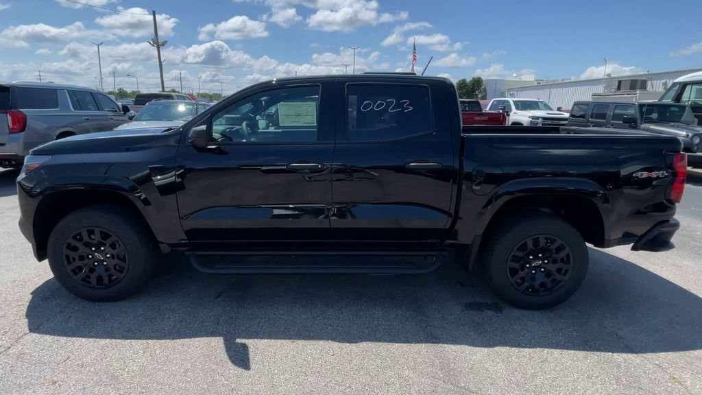 New 2026 Chevrolet Colorado W/T w/ WT Custom Package AWD/4WD image 7