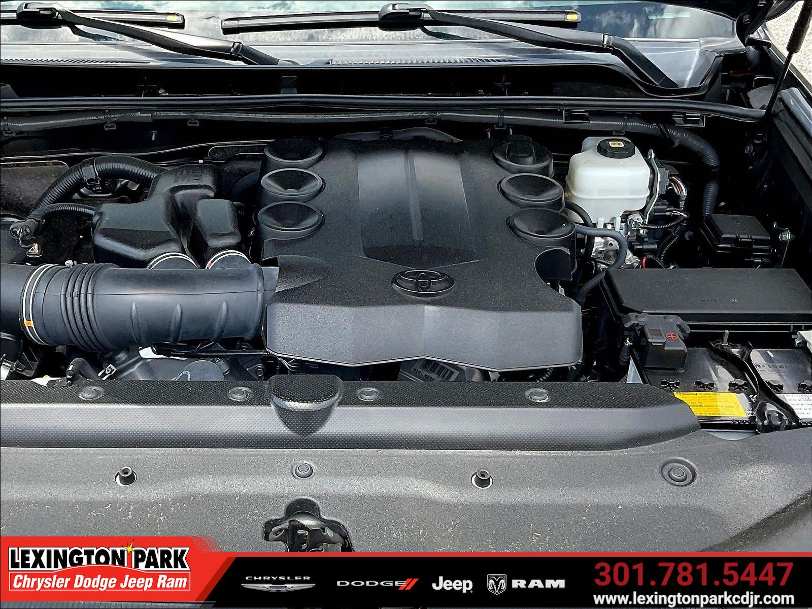 Used 2023 Toyota 4Runner Limited AWD/4WD image 29