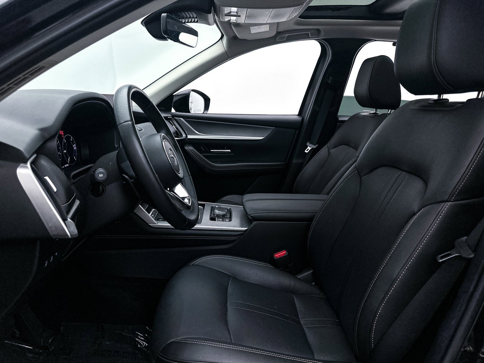 Certified 2025 MAZDA CX-70 Plug-In Hybrid w/ Premium Pkg image 6