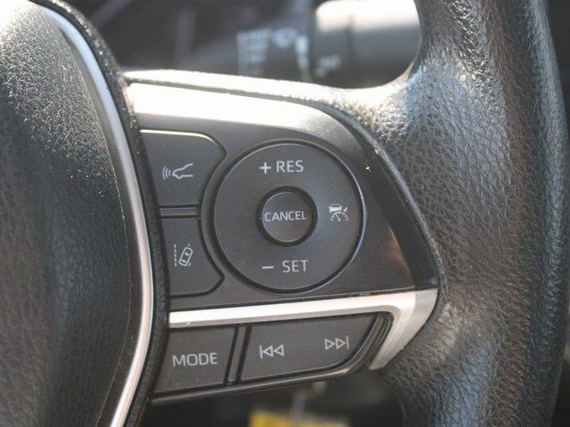 Used 2021 Toyota Camry LE image 8