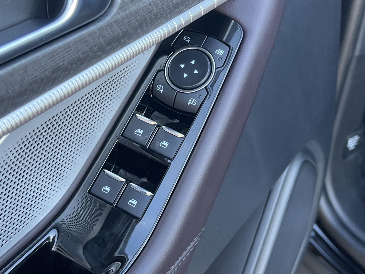 New 2026 Ford Explorer Platinum image 19