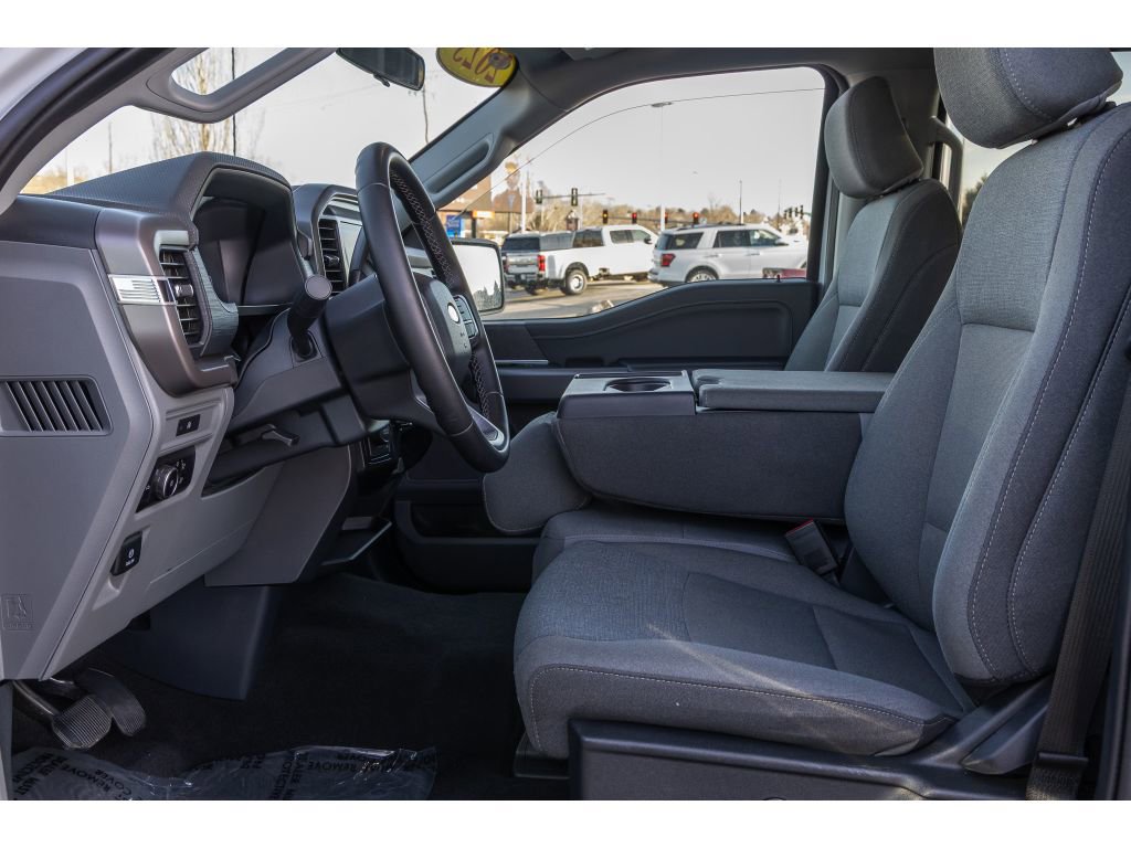 Used 2025 Ford F150 XLT w/ Equipment Group 301A Standard image 15