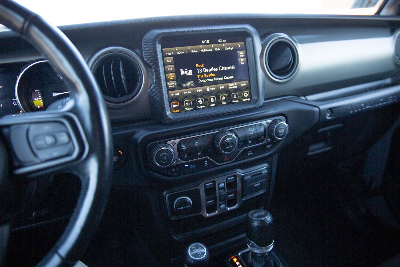 Used 2023 Jeep Wrangler Unlimited w/ Cold Weather Group AWD/4WD image 14