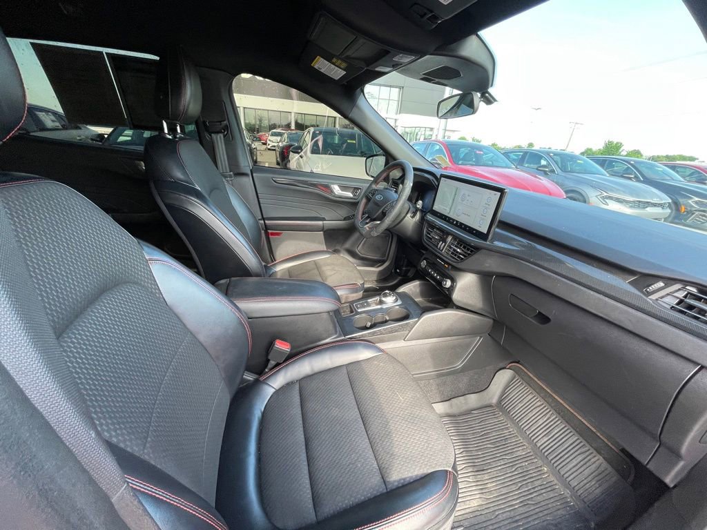 Used 2023 Ford Escape ST-Line w/ Tech Pack #1 image 27