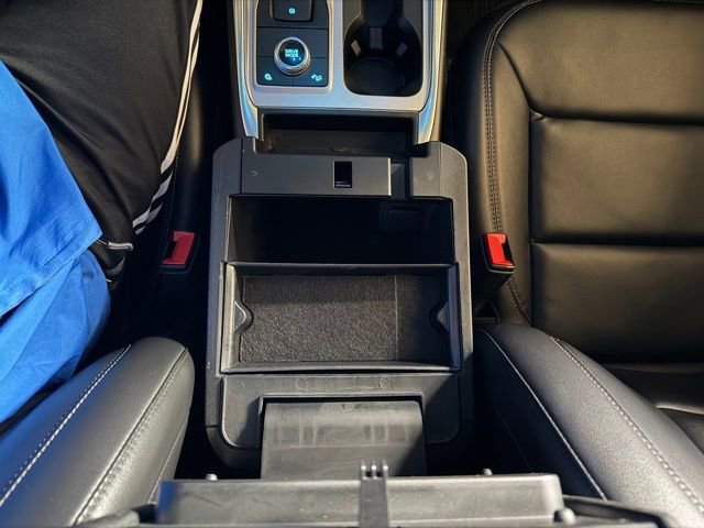 Used 2022 Ford Explorer XLT w/ Equipment Group 202A AWD/4WD image 37