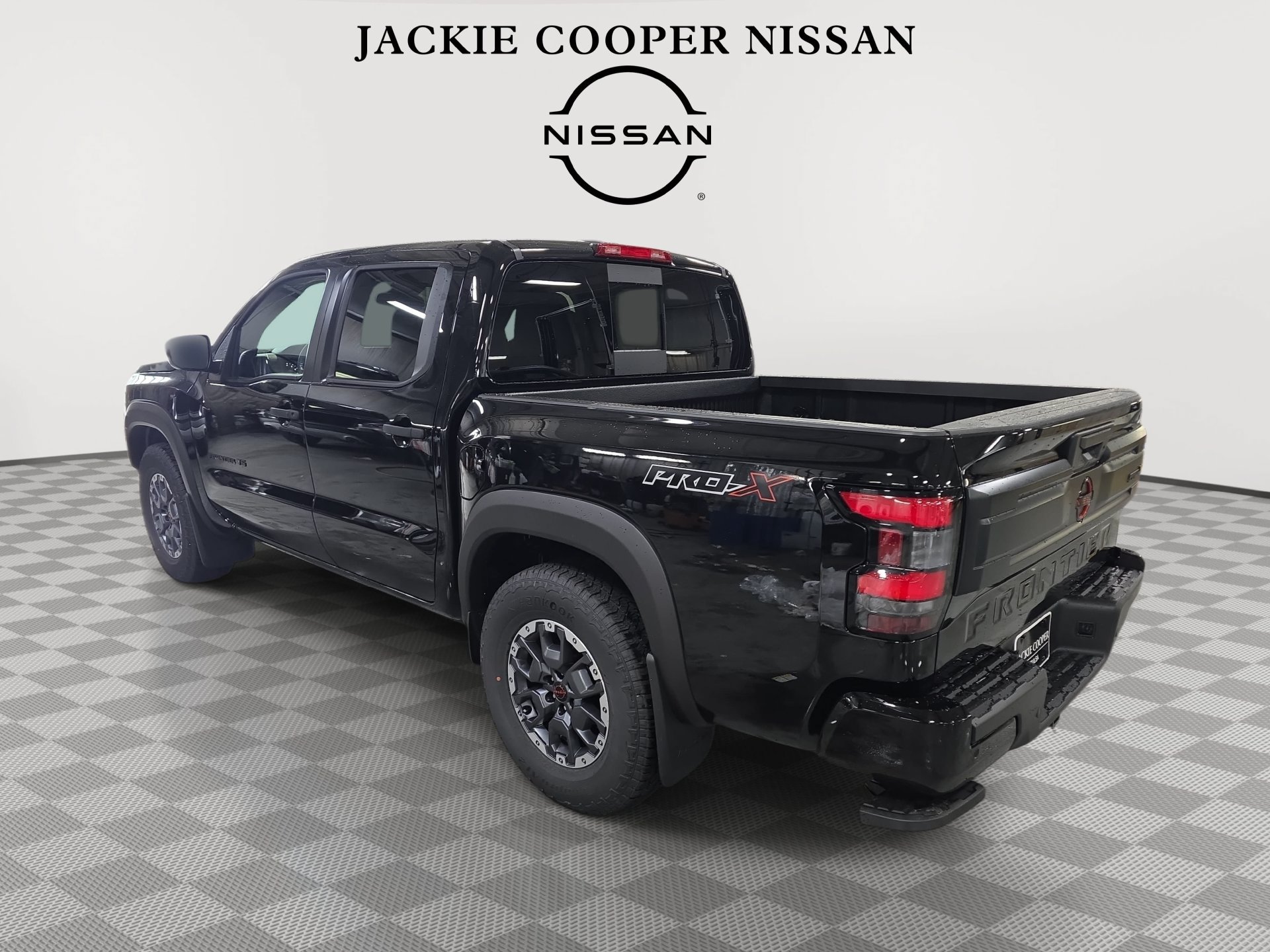 New 2027 Nissan Frontier Pro-X w/ Tow Package RWD image 7