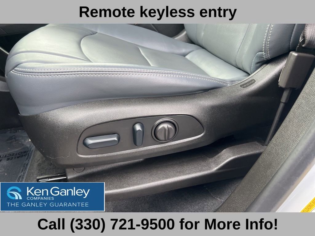 Used 2024 Buick Enclave Essence w/ Sport Touring Edition image 28