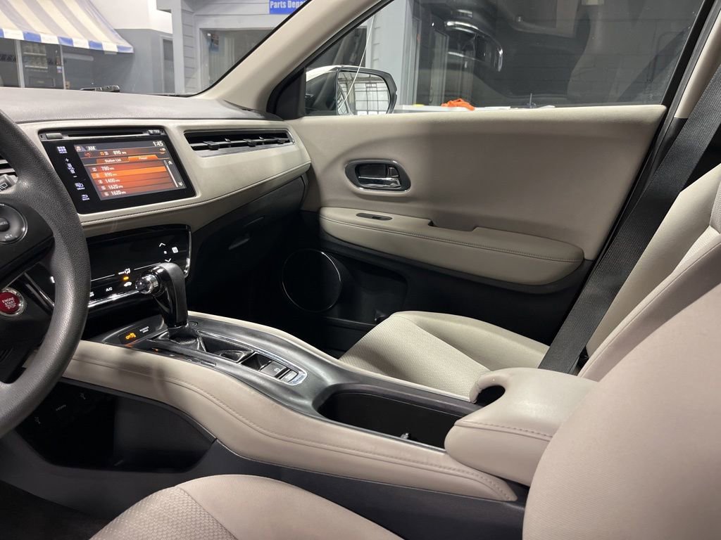 Used 2018 Honda HR-V EX image 21