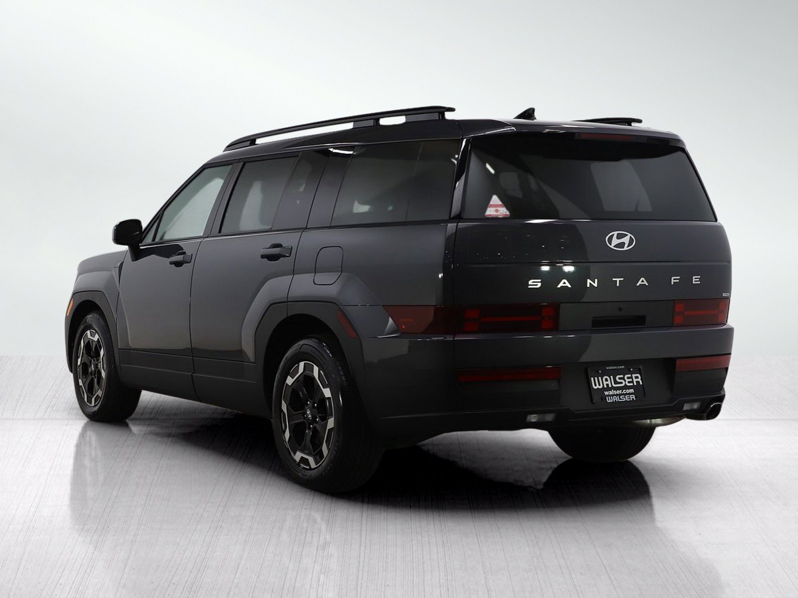 Used 2025 Hyundai Santa Fe SEL AWD/4WD image 4