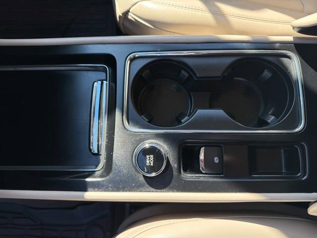 Certified 2024 Lincoln Corsair AWD w/ Equipment Group 101A image 28