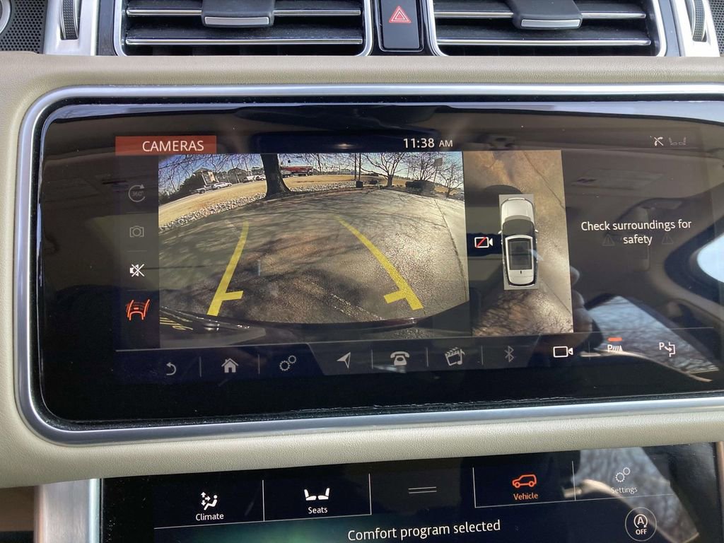 Used 2020 Land Rover Range Rover HSE image 15