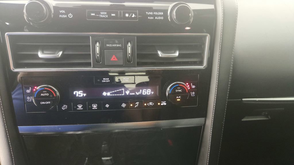 Used 2022 INFINITI QX80 Sensory w/ All-Season Package image 24