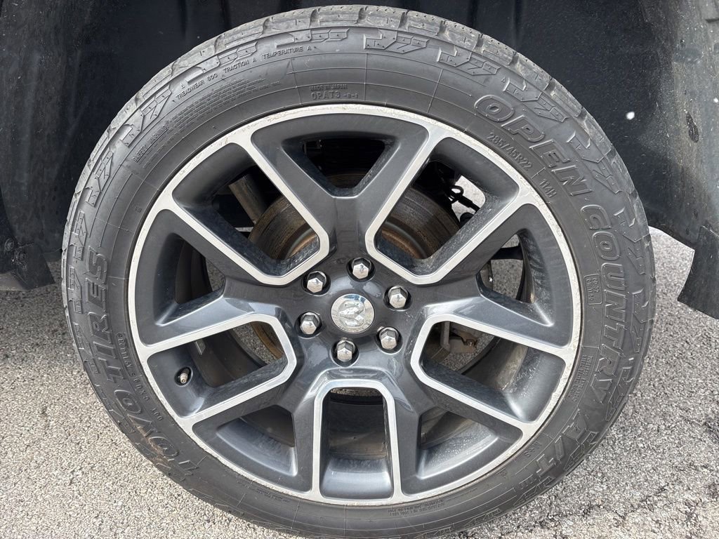 Used 2019 RAM 1500 Laramie image 9