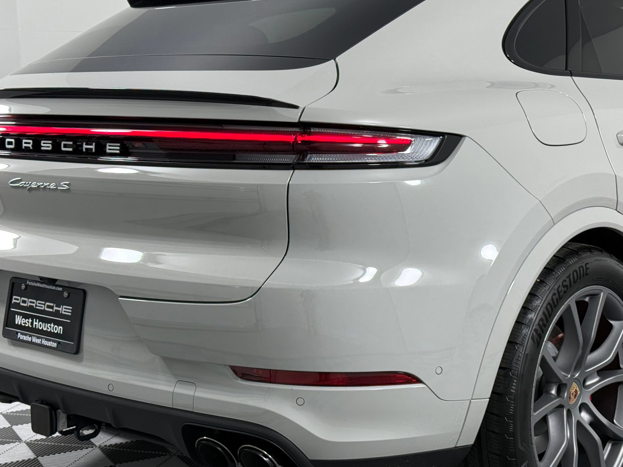 Certified 2026 Porsche Cayenne S AWD/4WD image 12