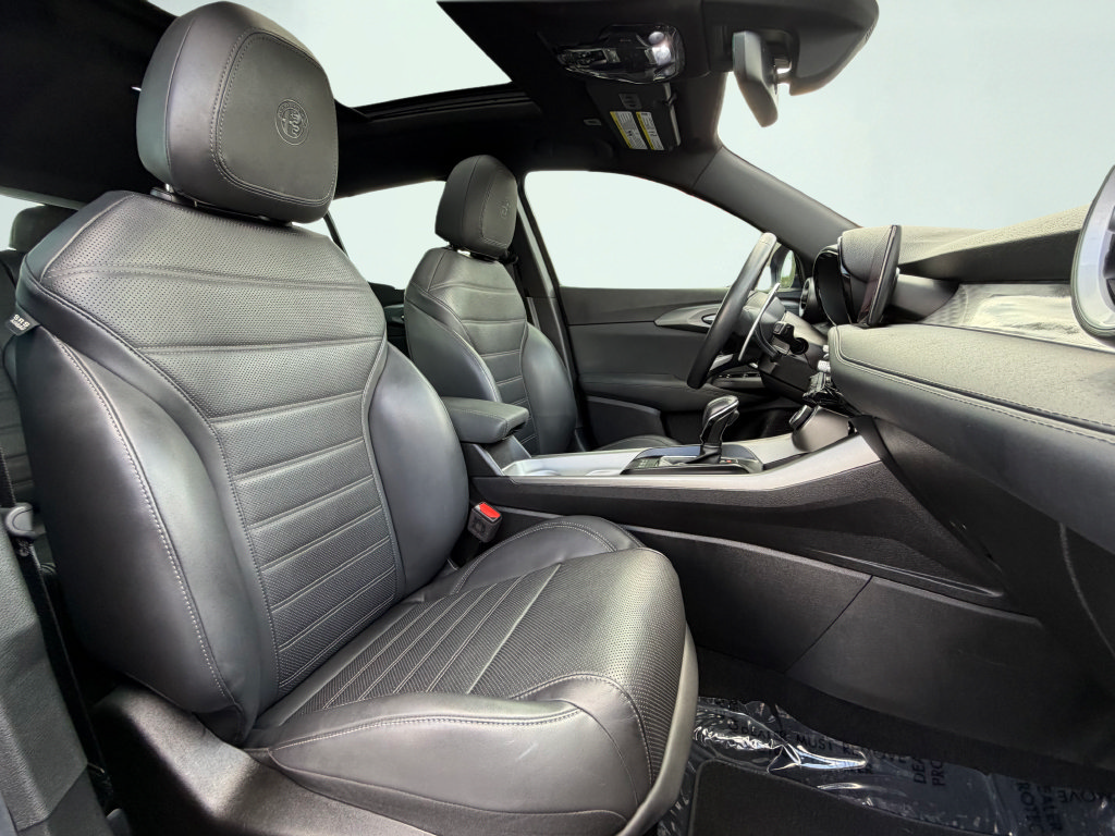 Used 2024 Alfa Romeo Tonale Veloce AWD/4WD image 48