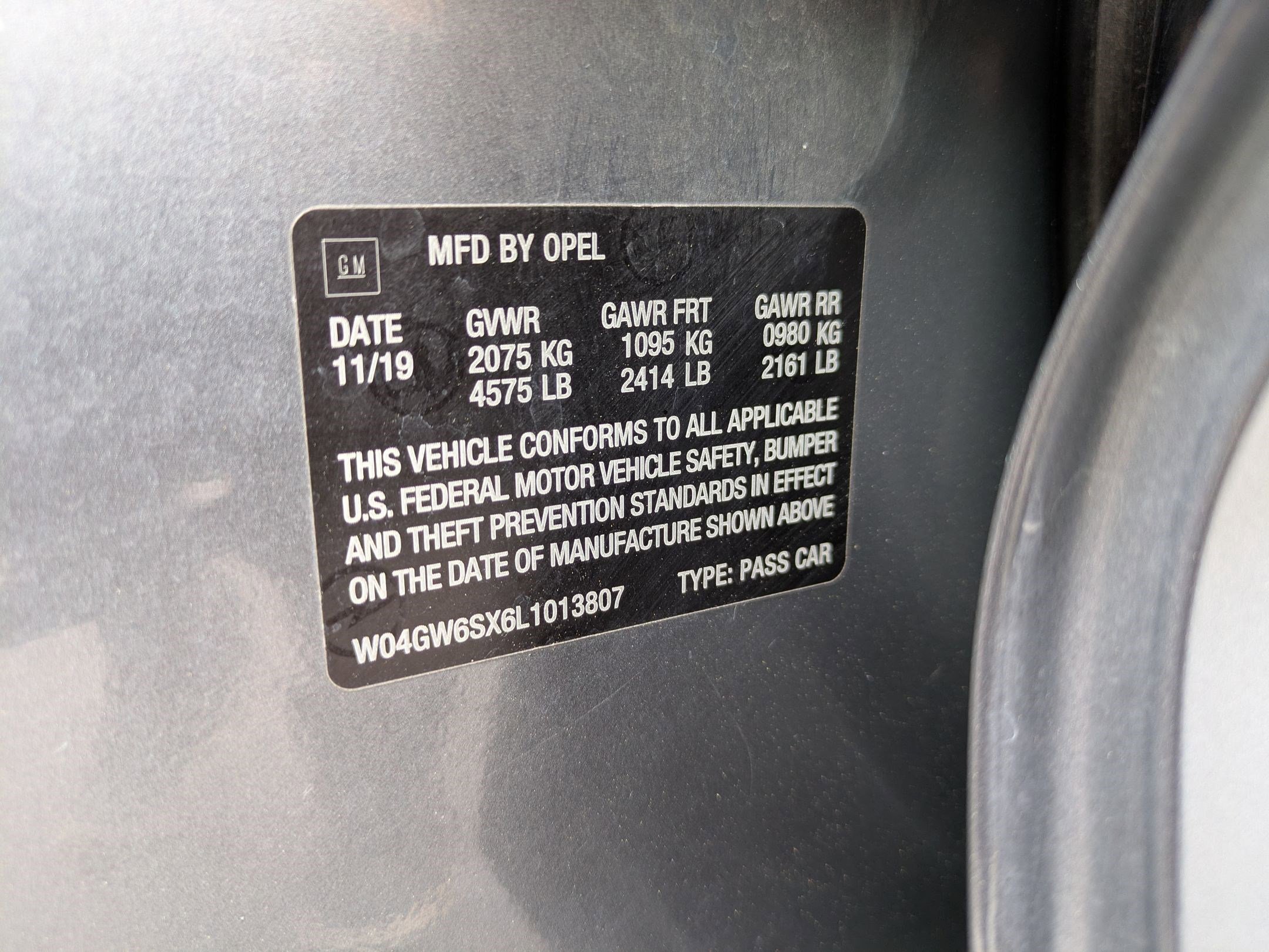 Used 2020 Buick Regal Avenir w/ Driver Confidence Package II image 35